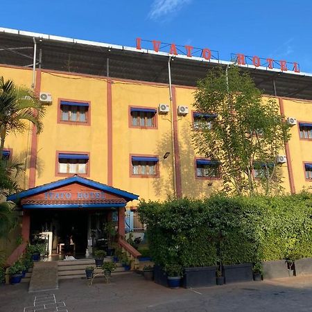 Hotel Ivato , Airport アンタナナリボ エクステリア 写真