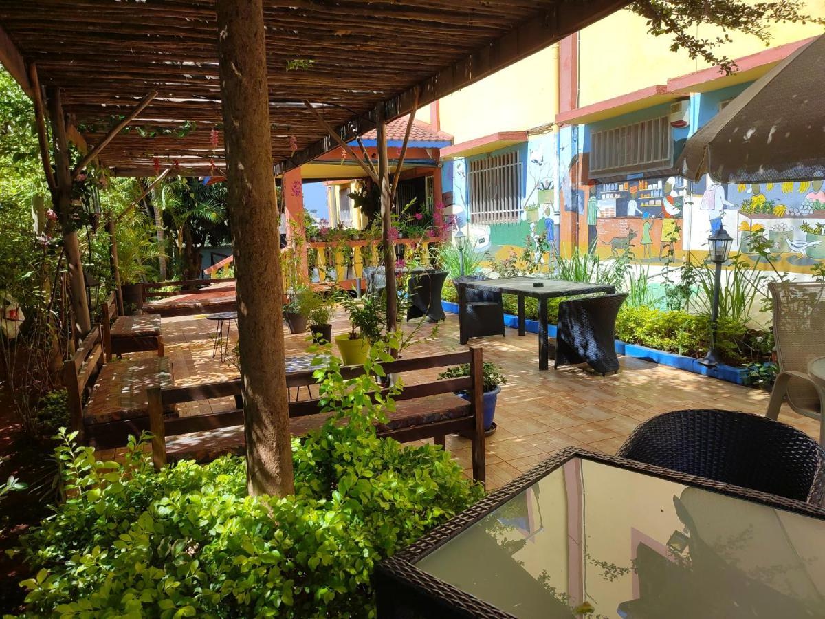 Hotel Ivato , Airport アンタナナリボ エクステリア 写真